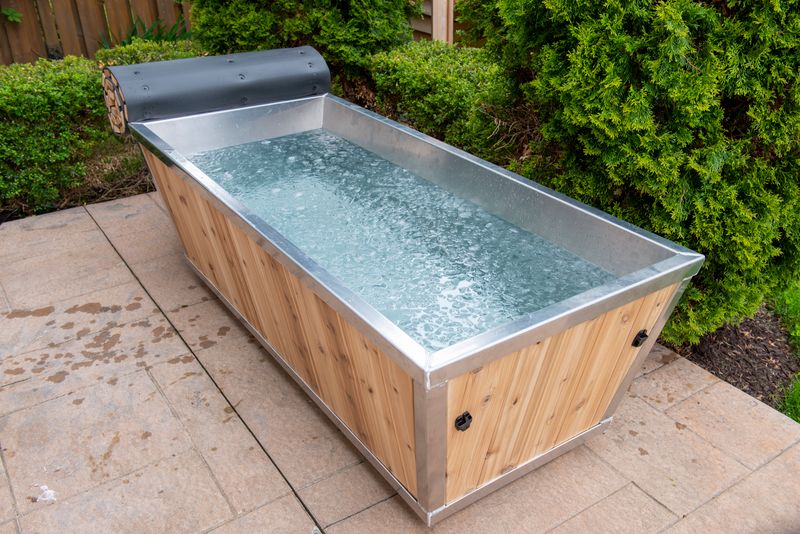 The Polar Plunge Tub